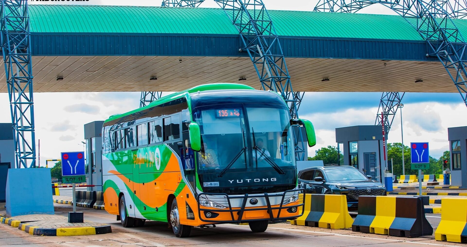 Autocar Farafina VIP en circulation